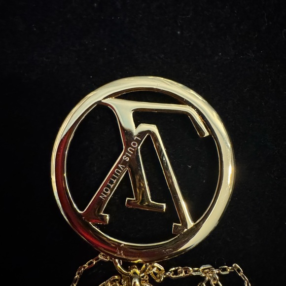 Louis Vuitton Gold Logo Necklace - Picture 6 of 10